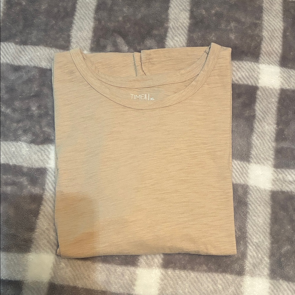 💥2/$10💥 Time and Tru Beige Short Sleeve Tee
